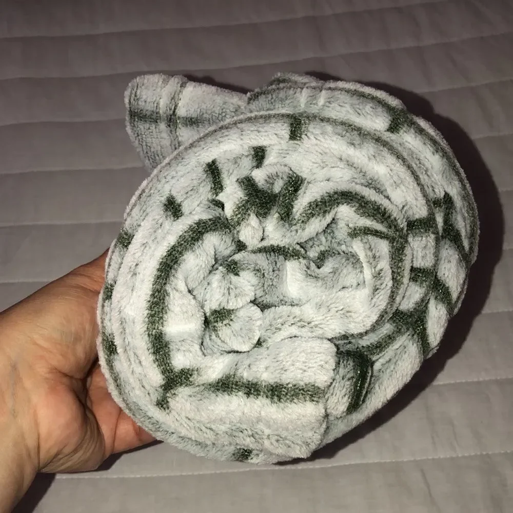 Wayland Square Gray Plaid Plush Throw